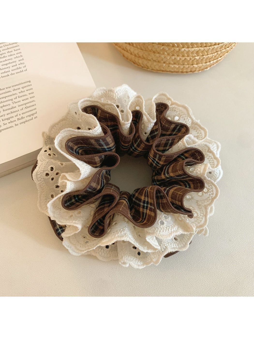 Gifty - Brown Plaid Lace Scrunchie Hair Tie