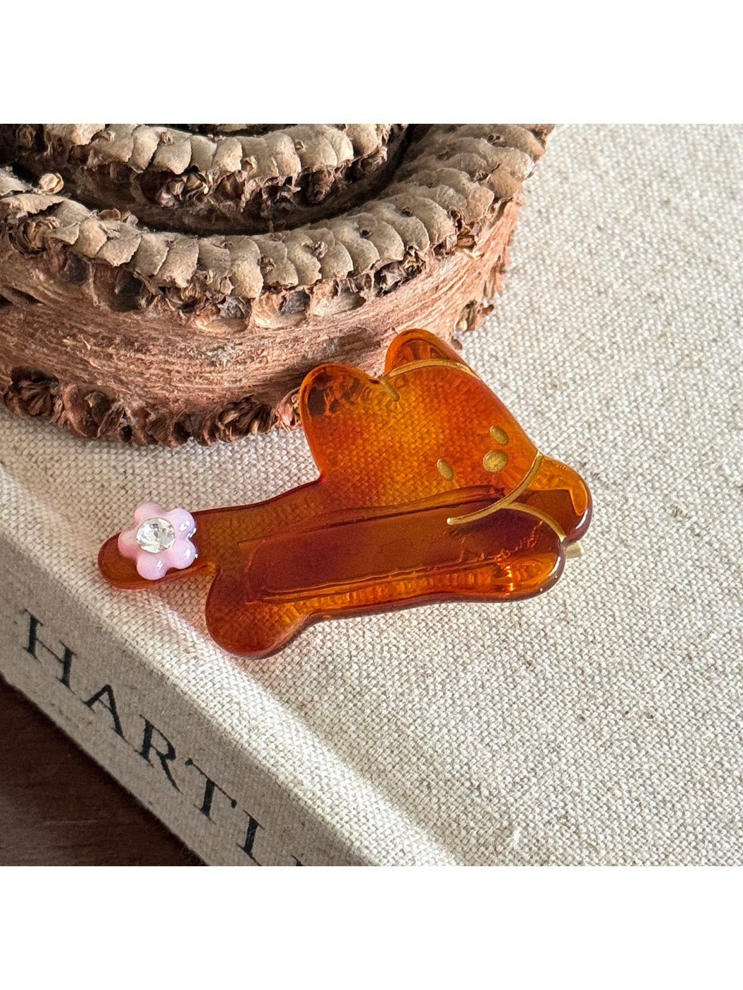 Beau - Cute Dog-shaped Hairpin Made of Acetate
