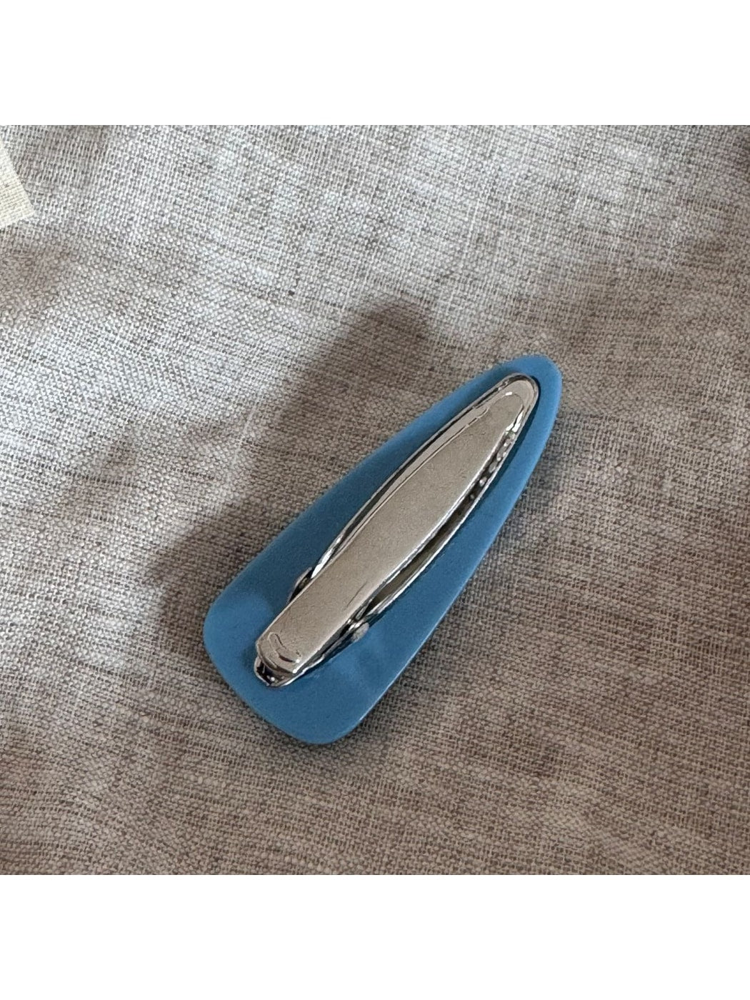 Beau - Polka Dot Water Drop Duckbill Hair Clip