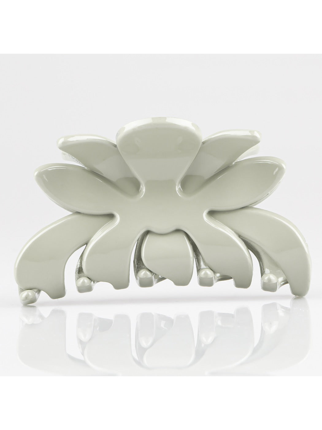 Beau - Minimalist Solid Color Flower Shaped Claw Clip