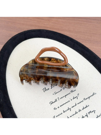 Beau - Vintage Fan Shaped Hair Claw Clip