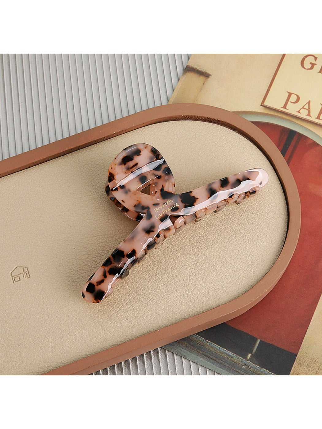 Beau - Elegant Large Hair Claw Clip