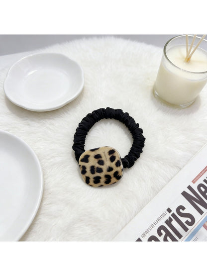 Gifty - Leopard Print Coil-Shaped Hair Tie