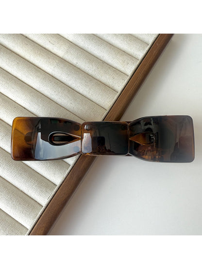 Beau - Minimalist Bow Shaped Hair Claw Clip