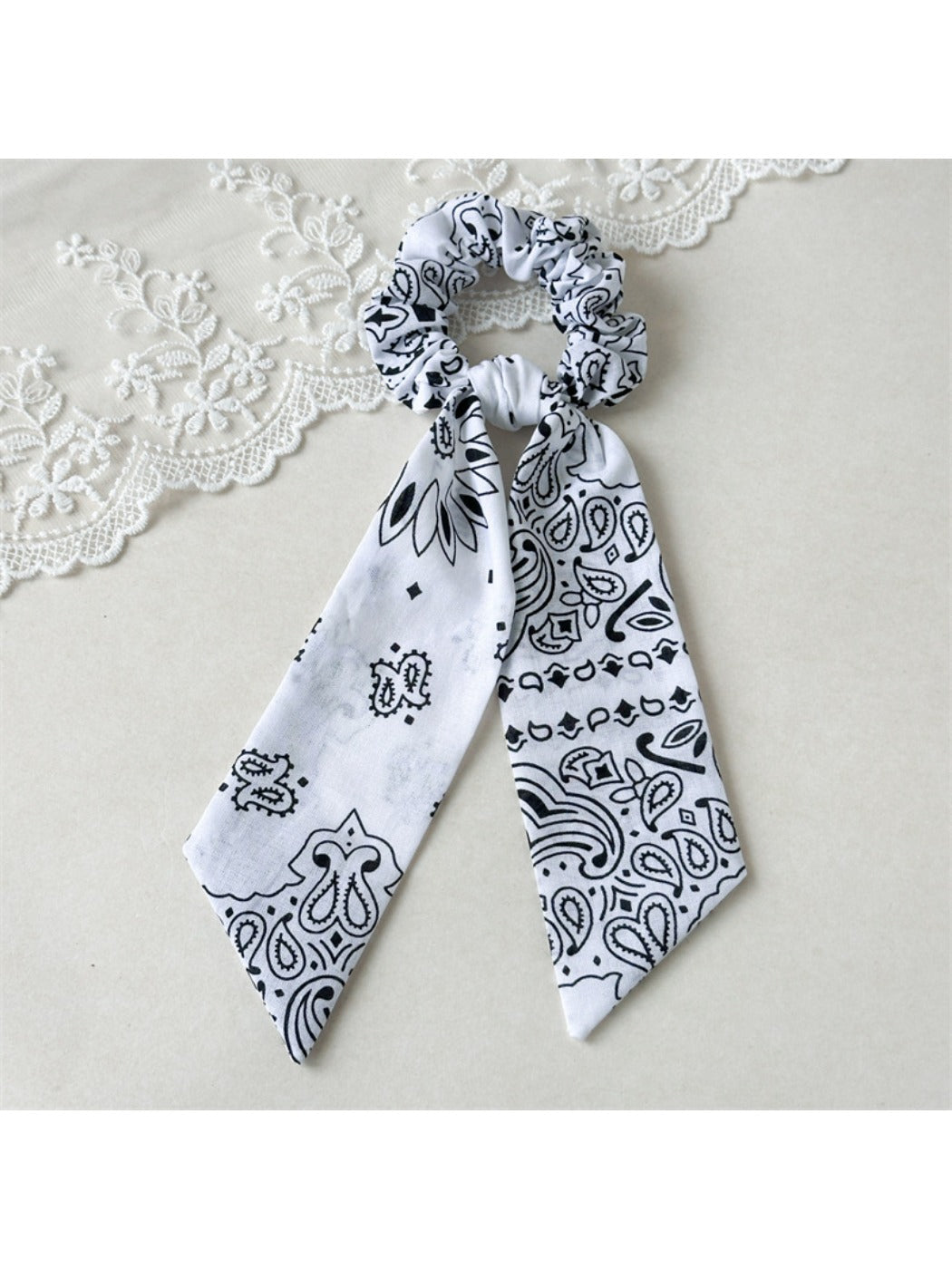 Gifty - Colorful Printed Hair Scrunchie