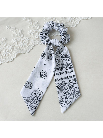 Gifty - Colorful Printed Hair Scrunchie