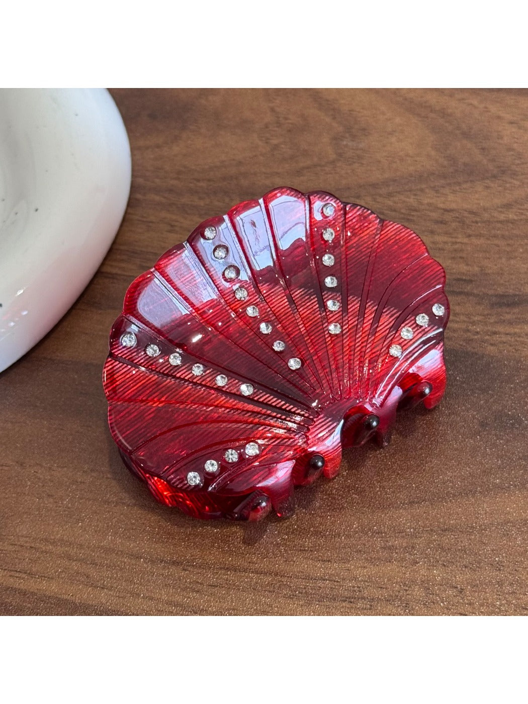 Beau - Shell Acetate Hair Claw Clip Ocean Breeze