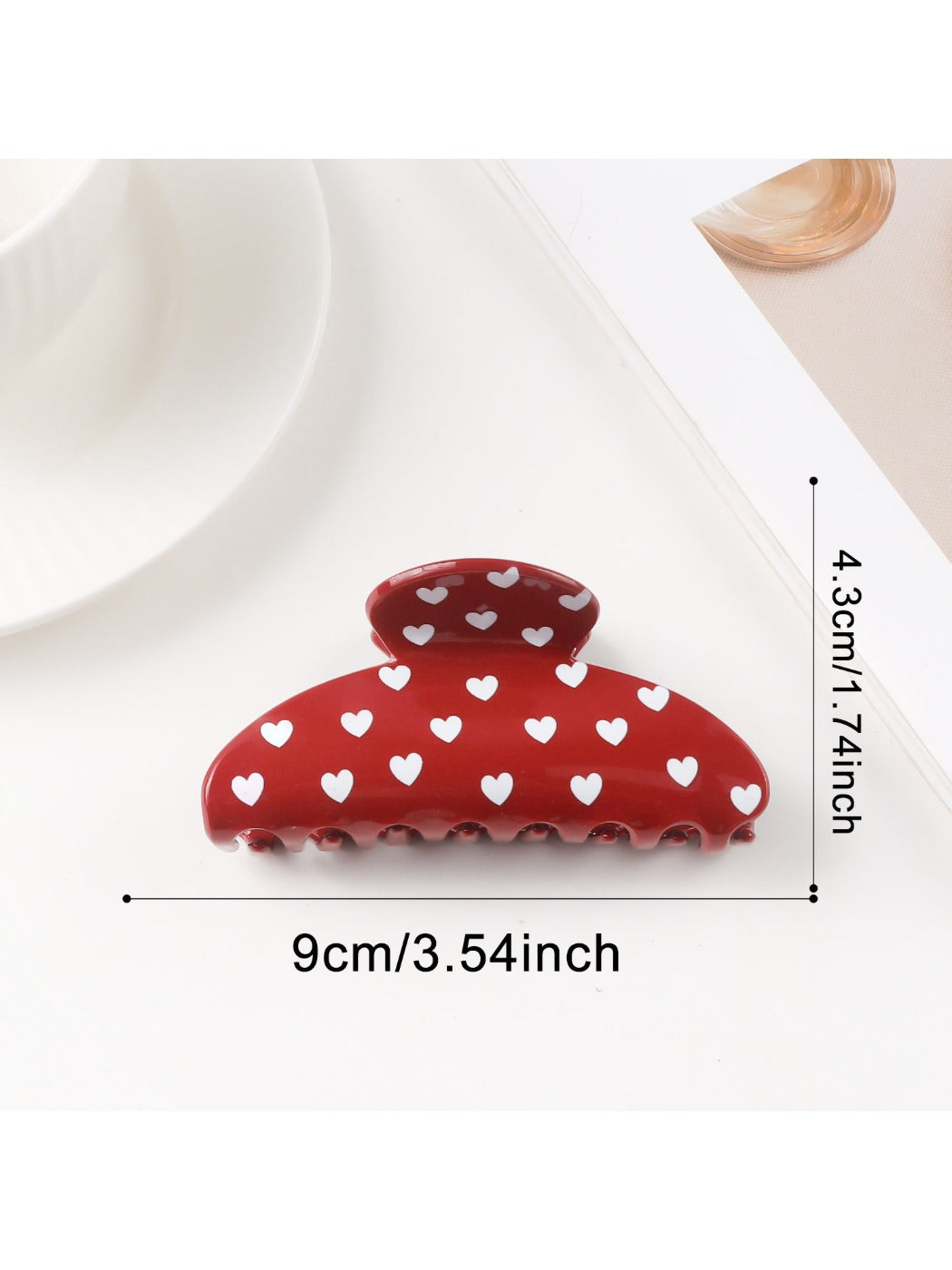 Beau - Minimalist Heart Pattern Hair Claw Clip