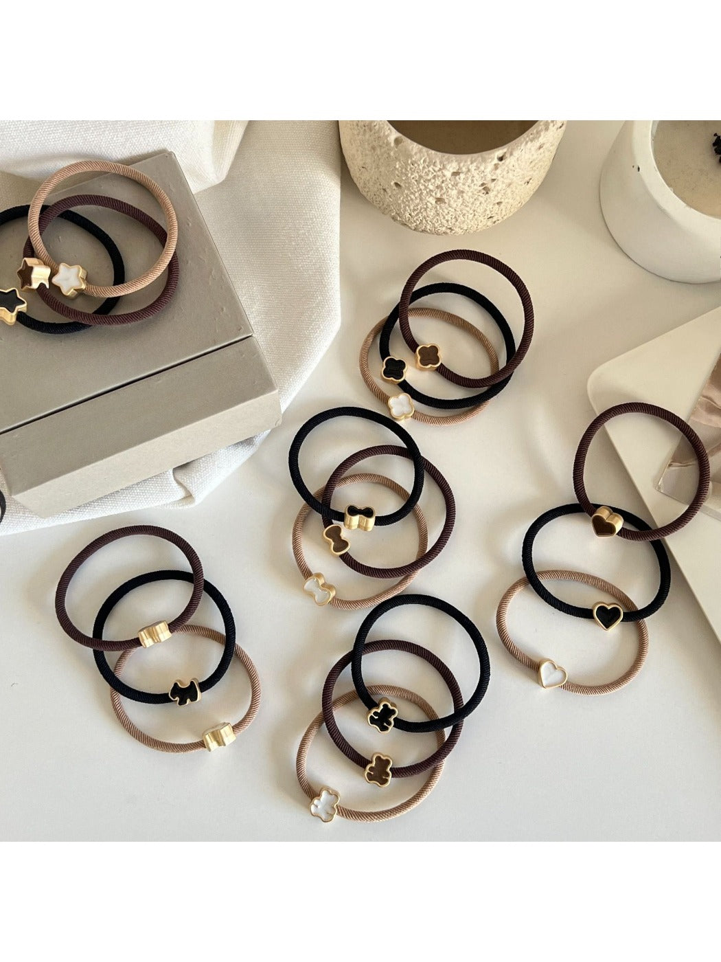 Gifty - Stylish Simple Hair Tie