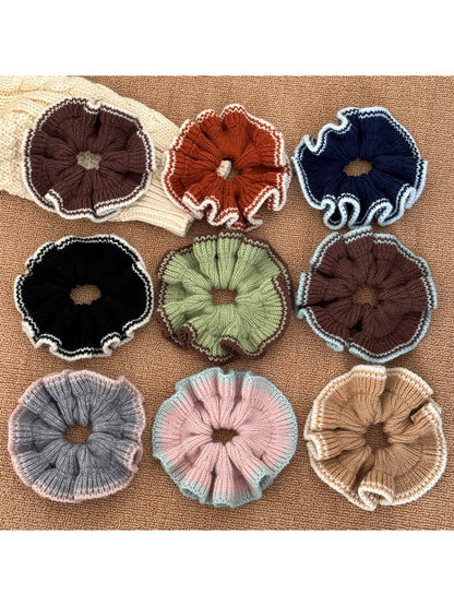 Gifty - Cute Knit Color Edge Scrunchie