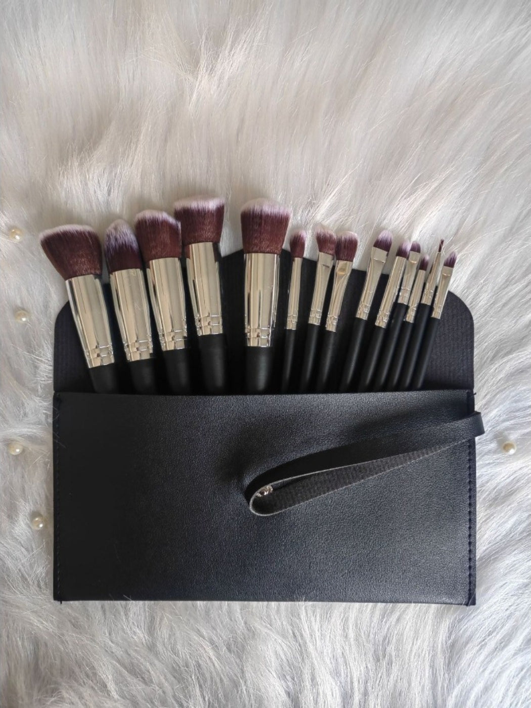 Smoosh - 14 Piece Professional Makeup Brush Set