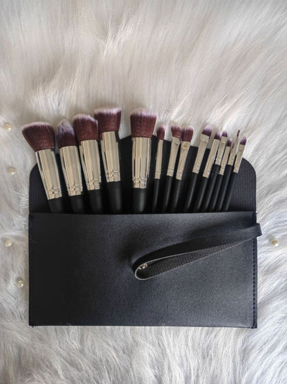 Smoosh - 14 Piece Professional Makeup Brush Set