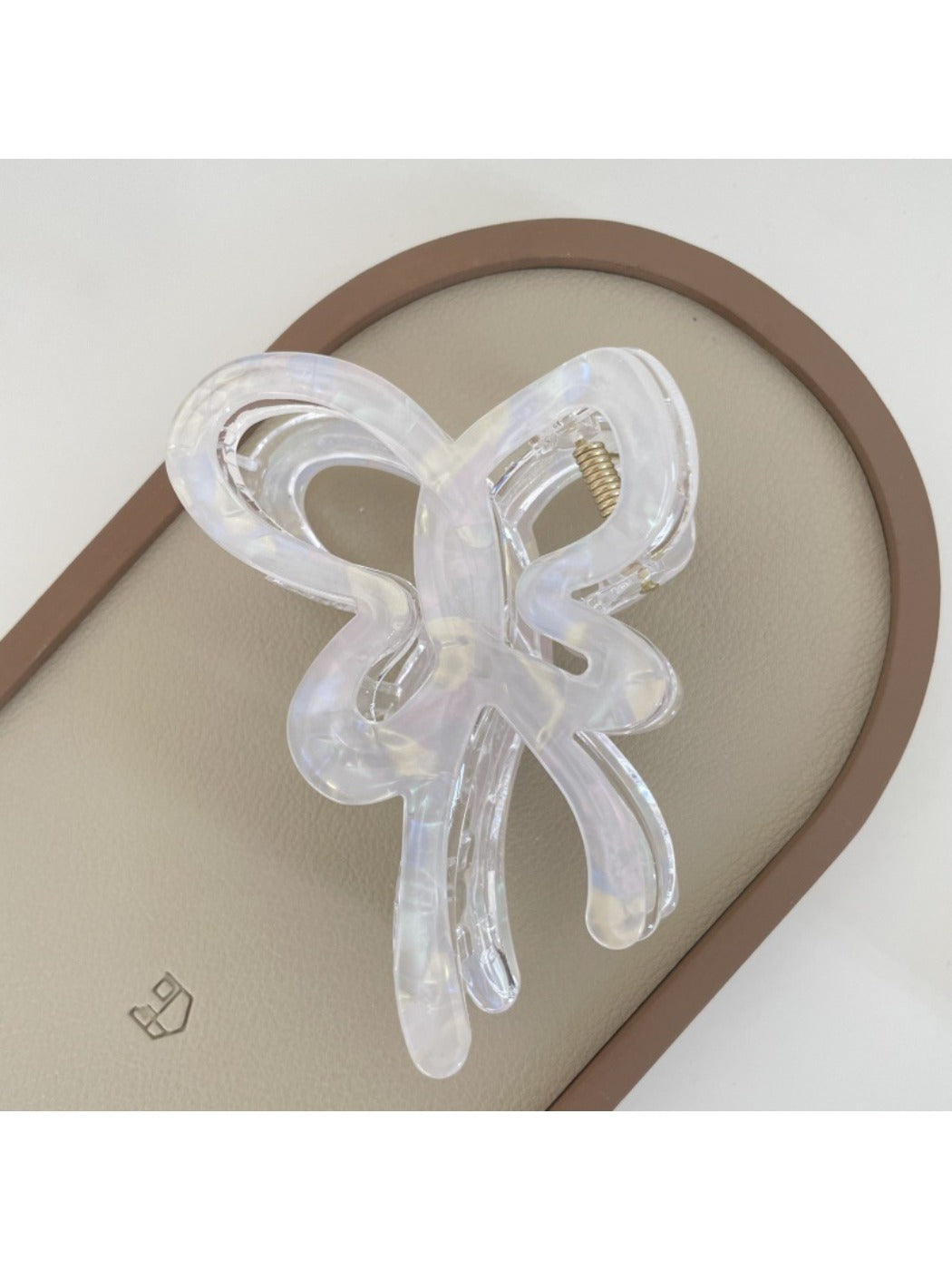 Beau - Elegant Butterfly Shaped Acetate Hair Clip