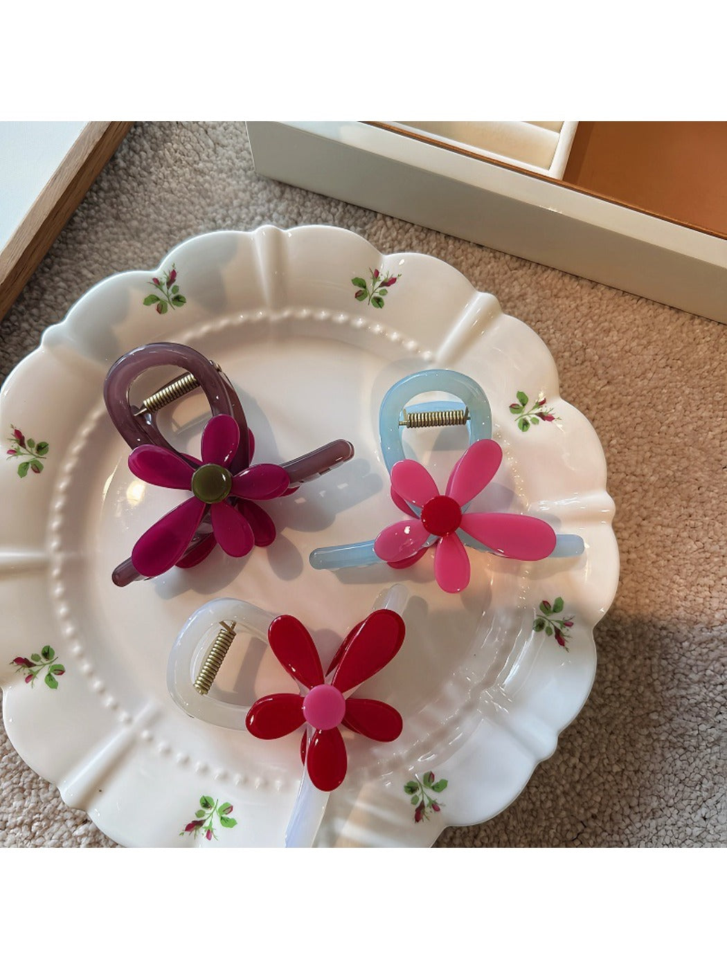 Beau - Acetate Sunflower Claw Clip
