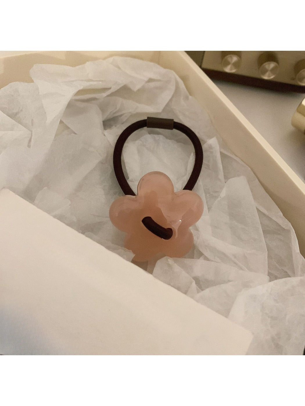 Gifty - Pretty Floral Pattern Hair Tie