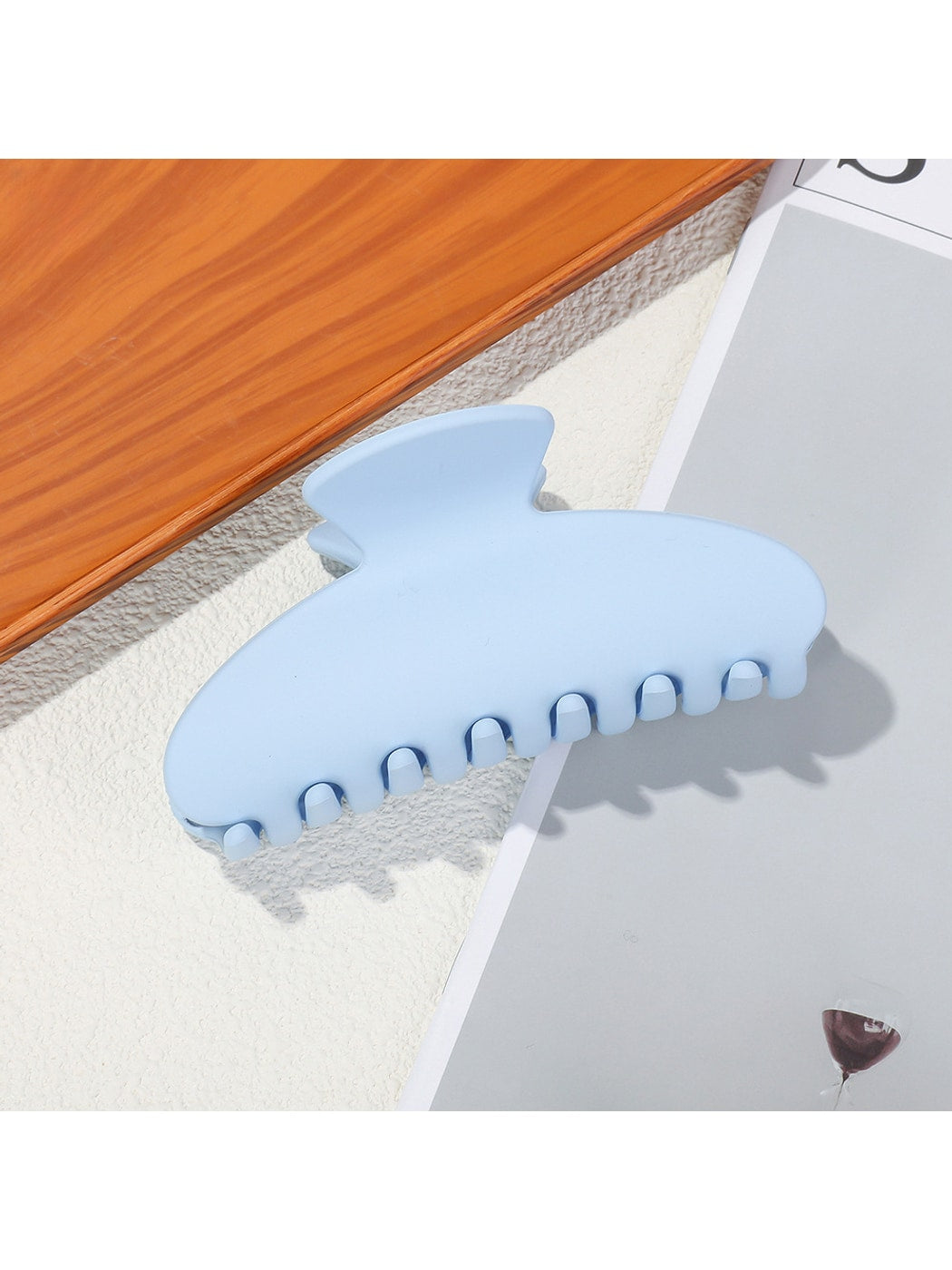 Beau - Matte Plastic Oval Shape Hair Styling Claw Clip