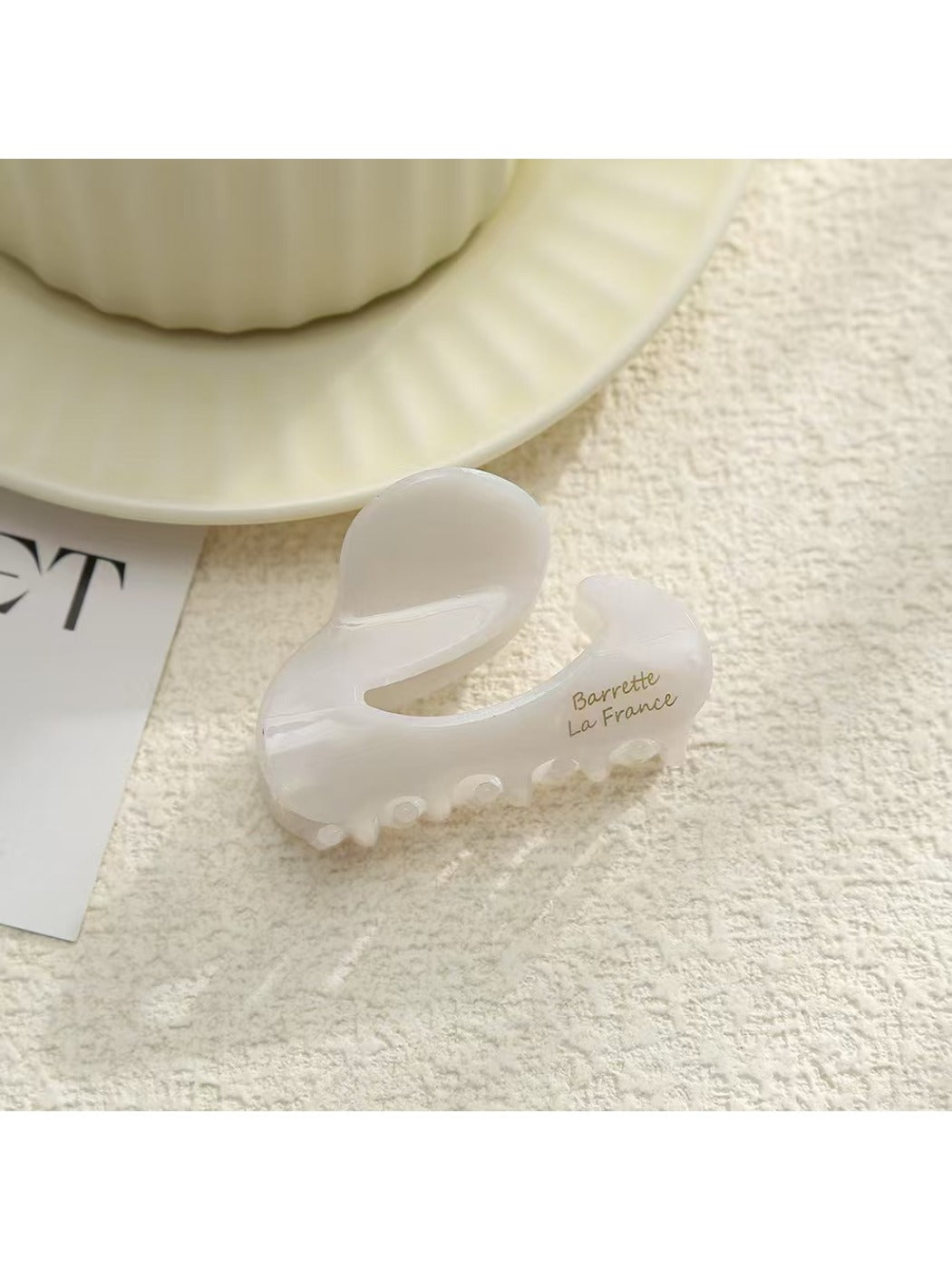 Beau - Exquisite Acetate Hair Clip
