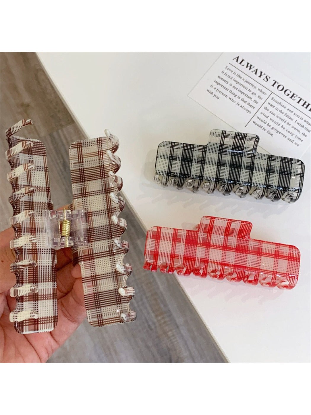 Beau - Vintage Plaid Acetate Hair Claw Clip
