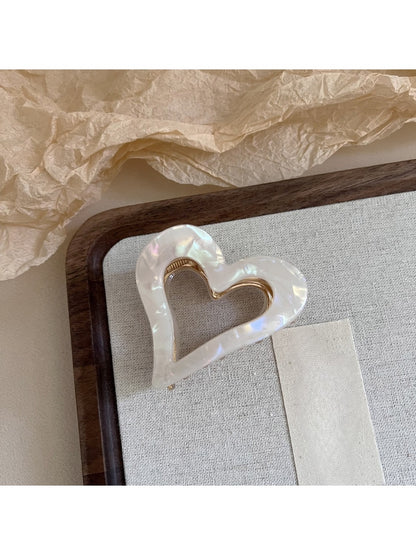 Beau - Premium Heart-Shaped Hair Clip