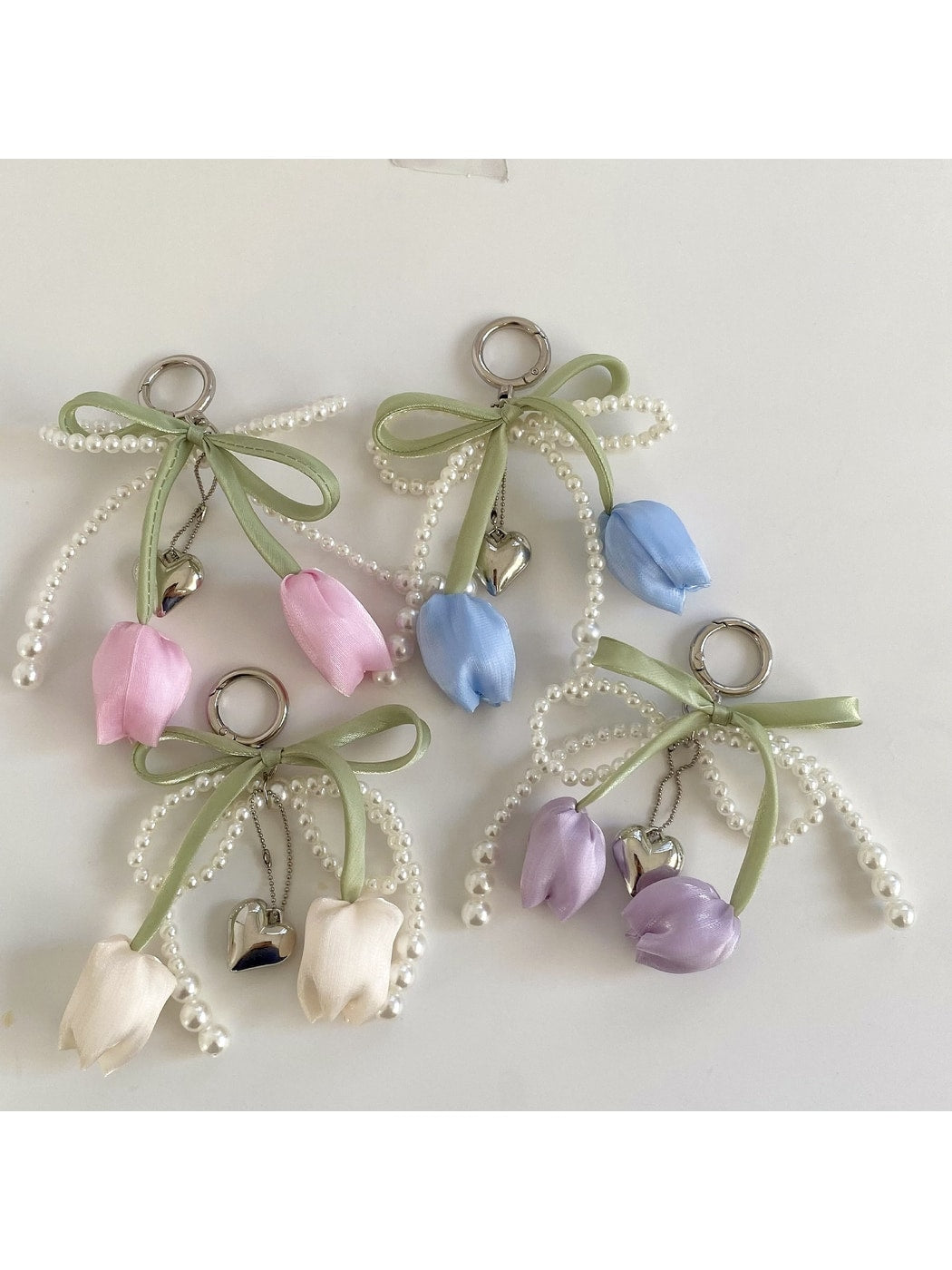 Keypus - Beaded Bow Tulip Bag Charm Keychain
