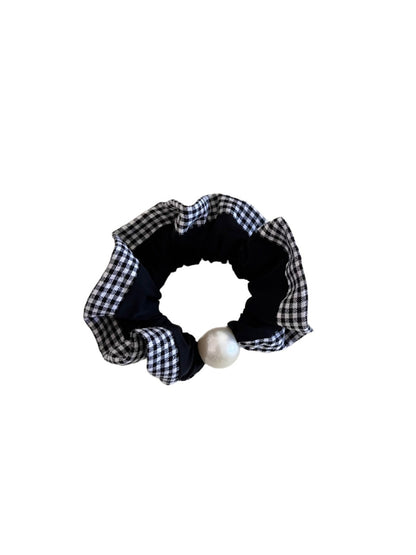 Gifty - Black and White Plaid Edge Hair Tie