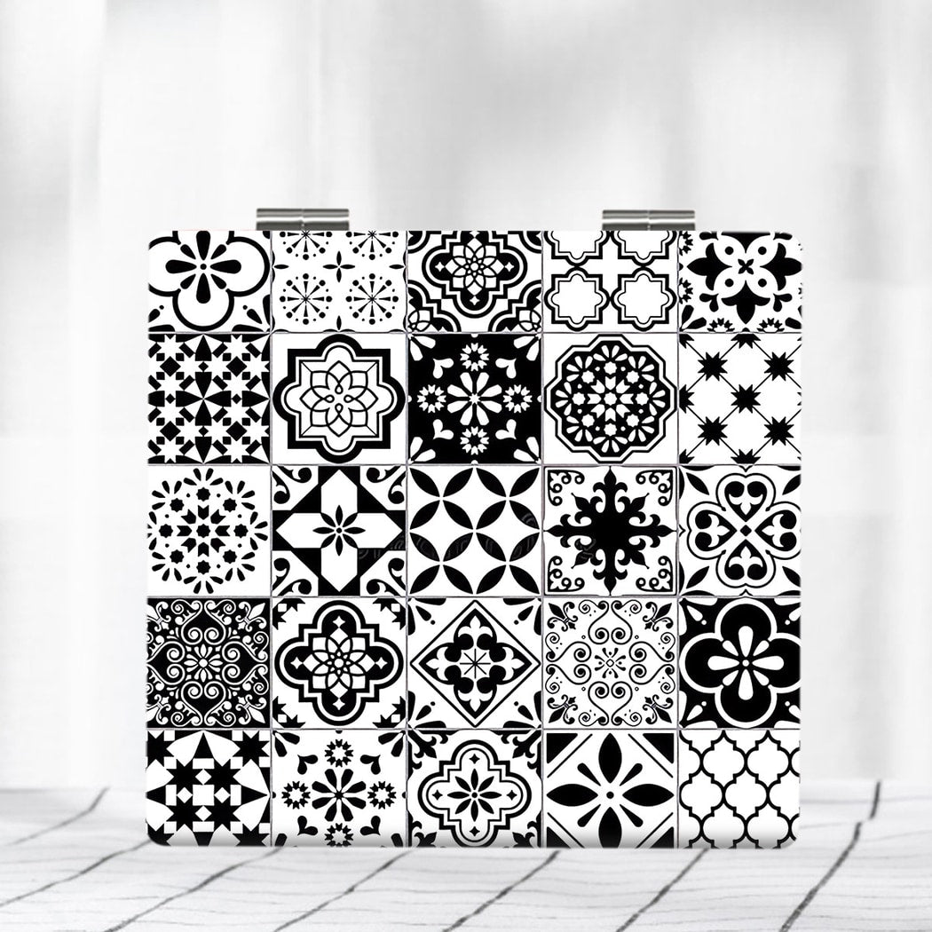 Mirroray - Checkered Print Foldable Makeup Mirror