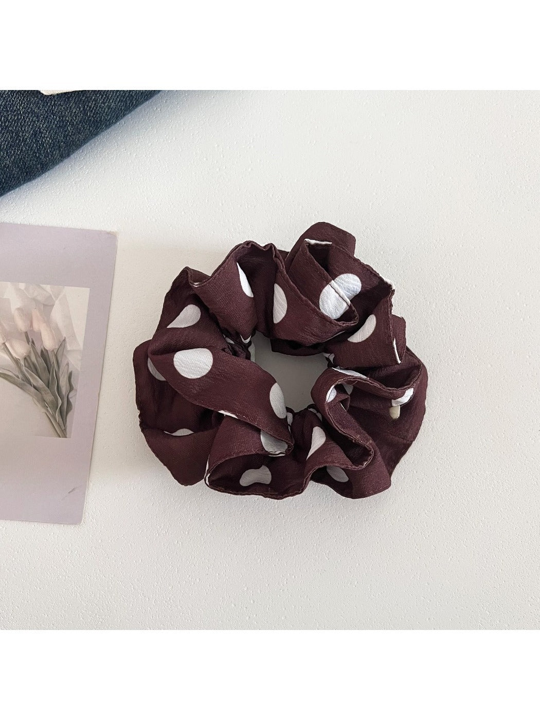 Gifty - Vintage Polka Dots Scrunchie