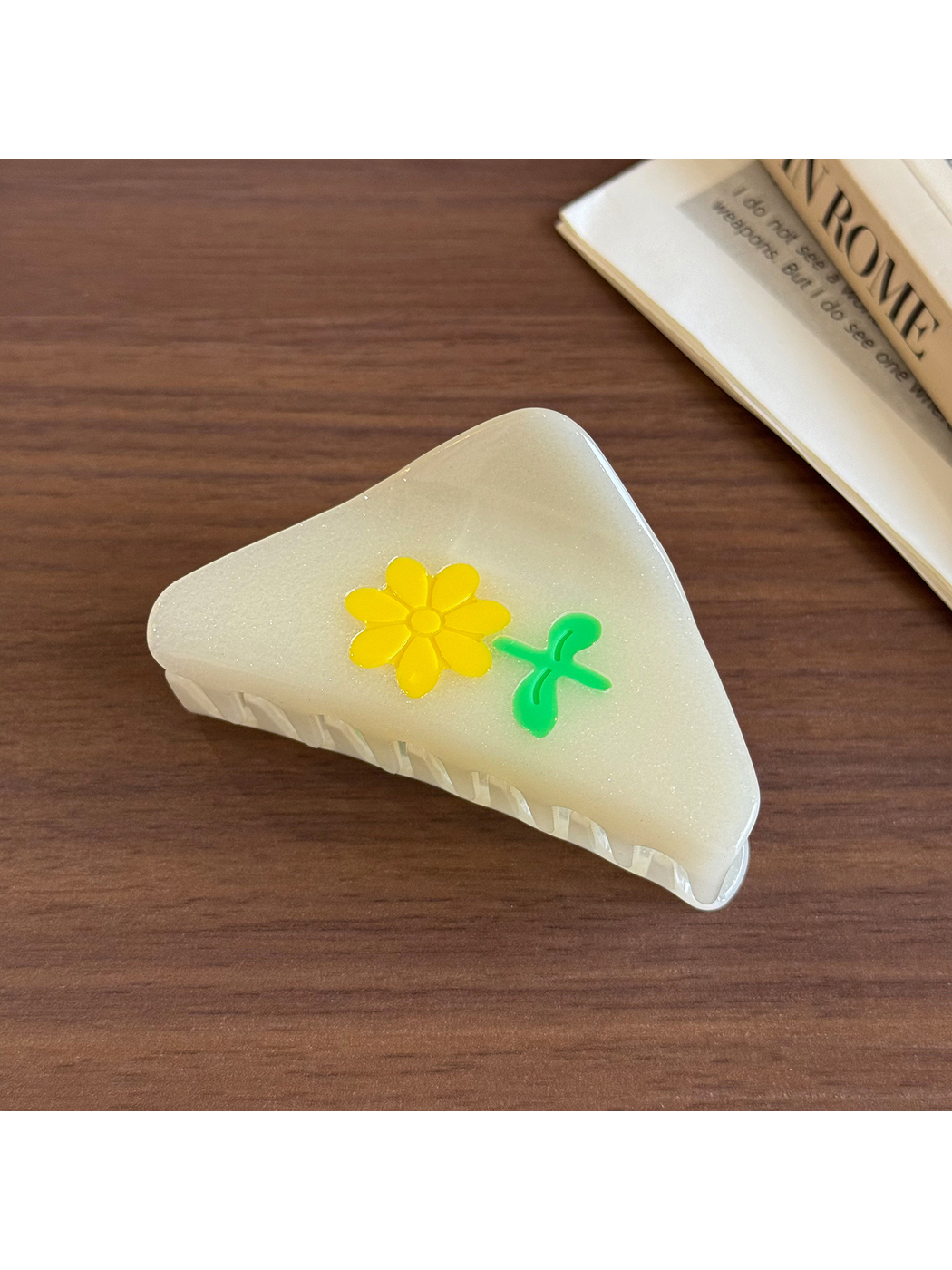 Beau - Retro Flower Triangle Acetate Hair Clip
