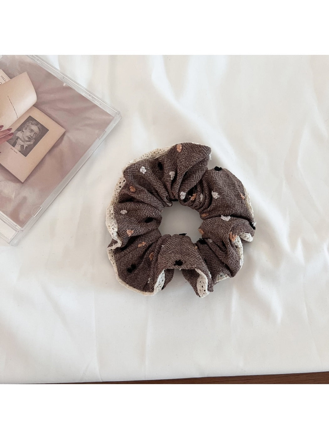 Gifty - Sweet Fashion Chic Scrunchie