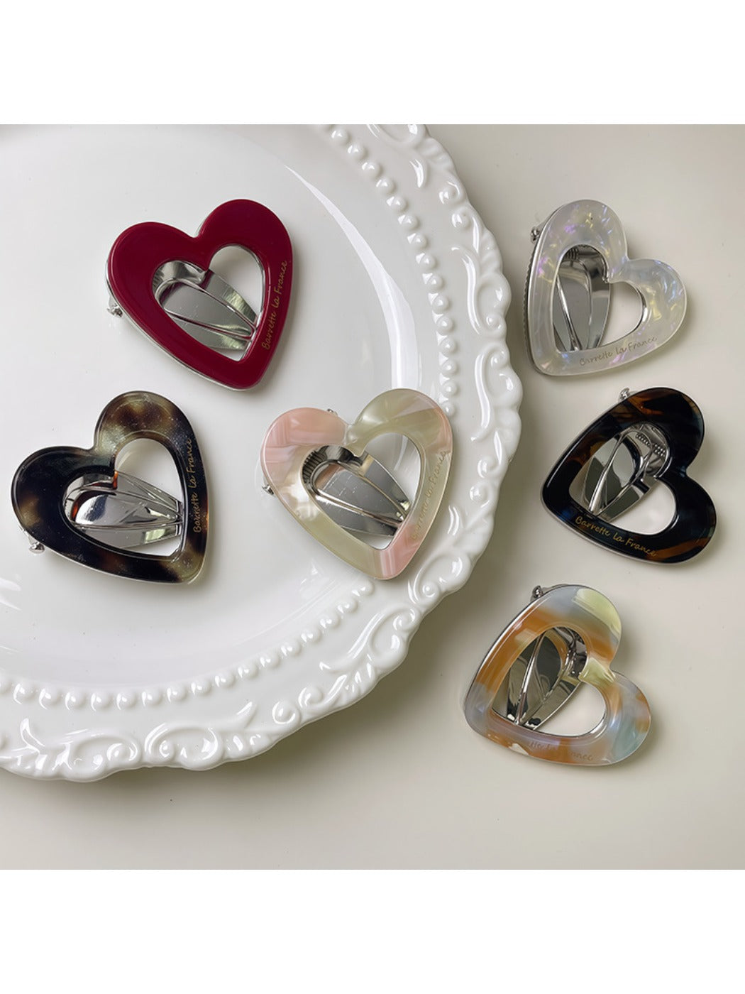 Beau - Stylish Heart Shaped Openwork Hair Clip