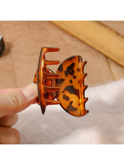 Beau - Semi Circular Leopard Print Hair Claw Clip