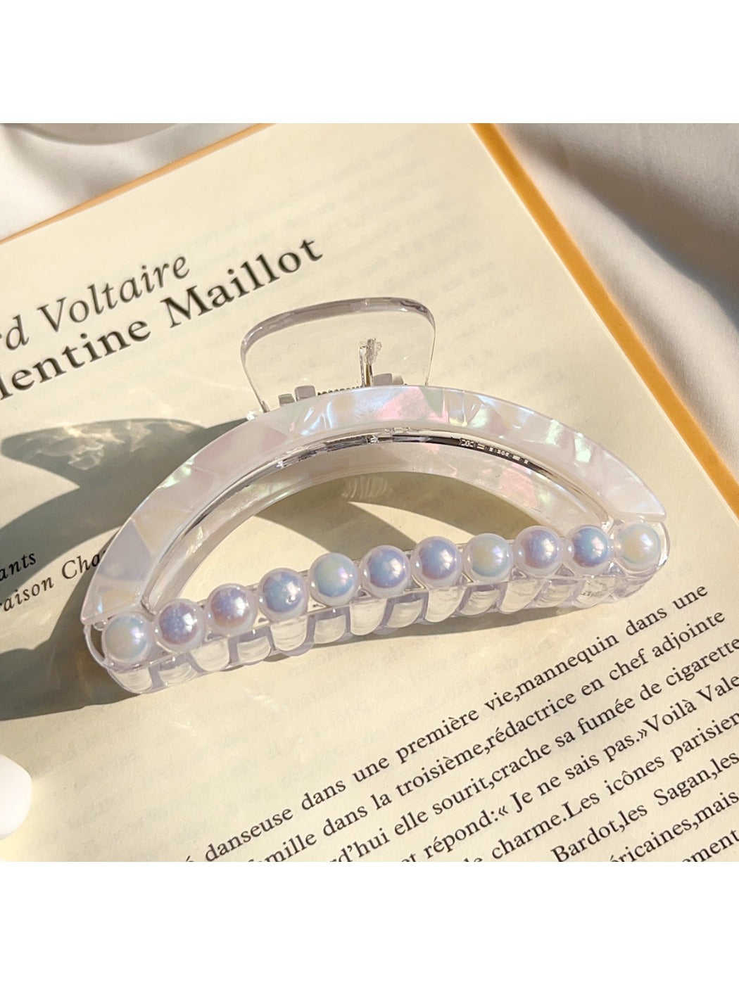 Beau - Minimalist Semi Circle Openwork Claw Clip