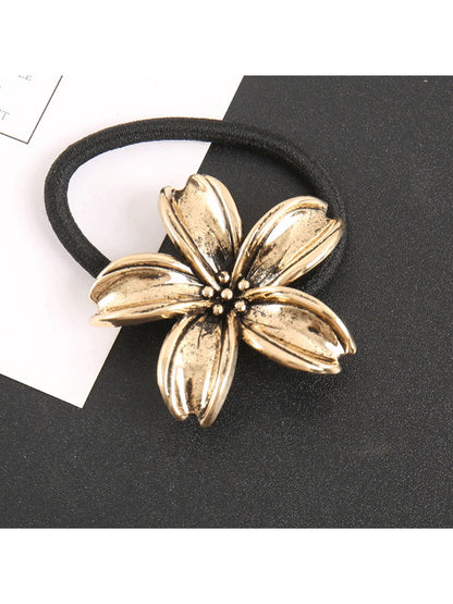 Gifty - Textured Flower Hair Tie