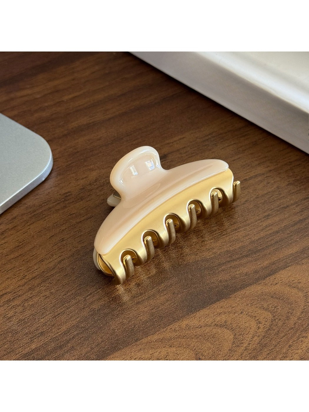 Beau - Premium Multi-Color Hair Clip