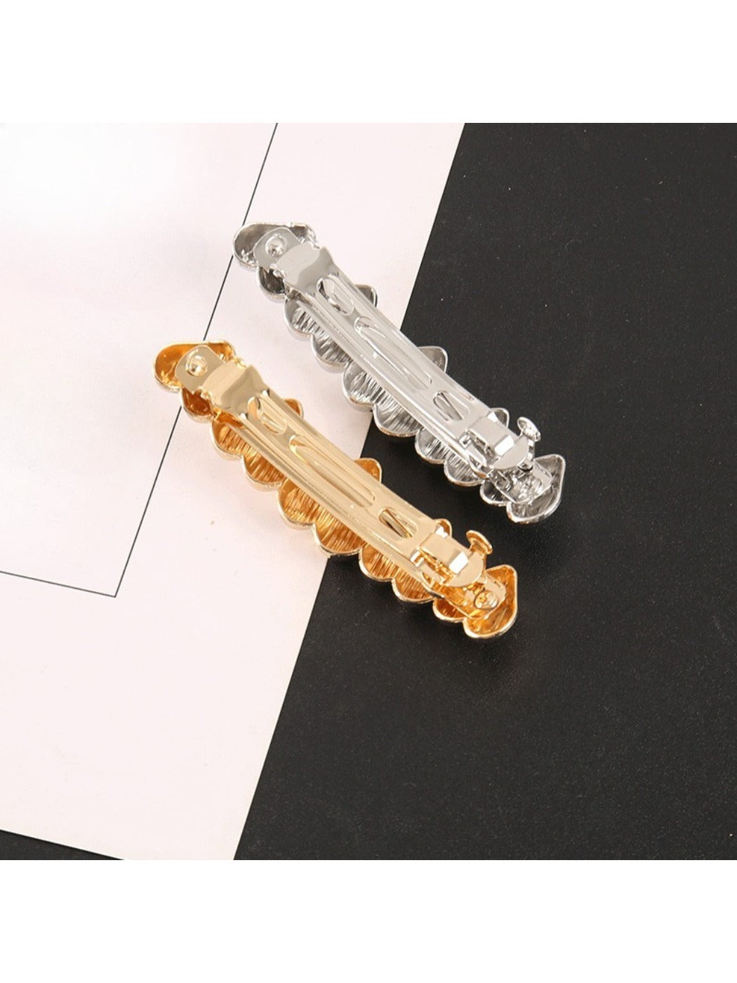 Beau - Artistic Elegant Minimalist Hair Clip