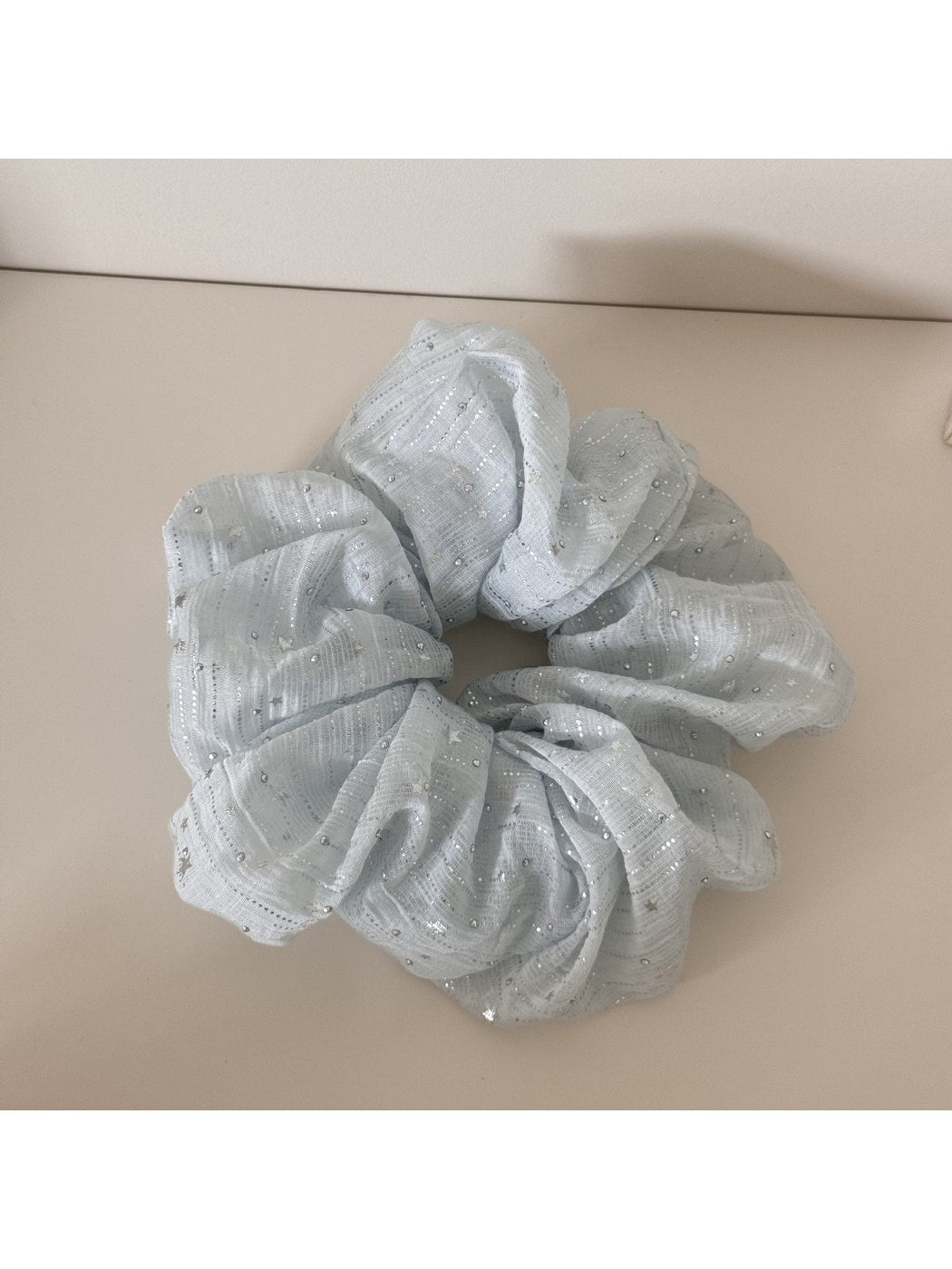 Gifty - Star Detail Textured Polyester Scrunchie