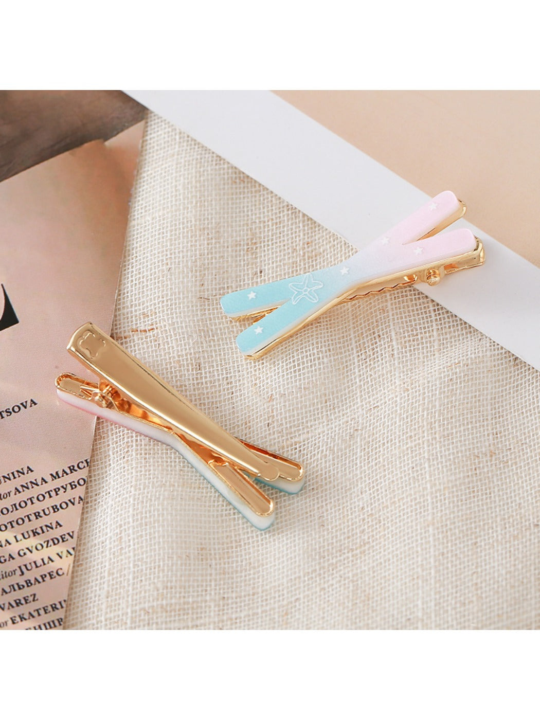 Beau - Ombre Crisscross Hair Clip