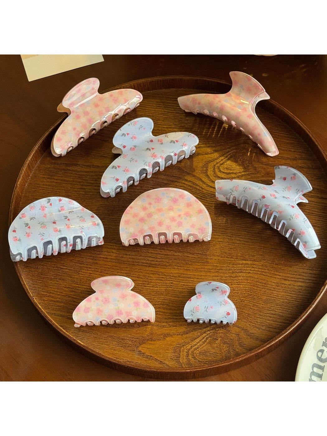 Beau - Sweet Floral Print Acrylic Claw Clip