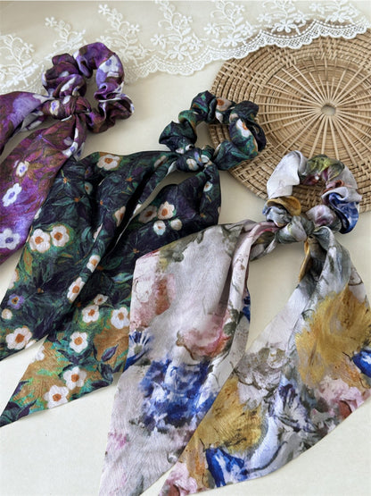 Gifty - Elegant Ink Hair Scrunchie