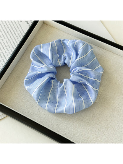 Gifty - Striped Scrunchie Hair Tie