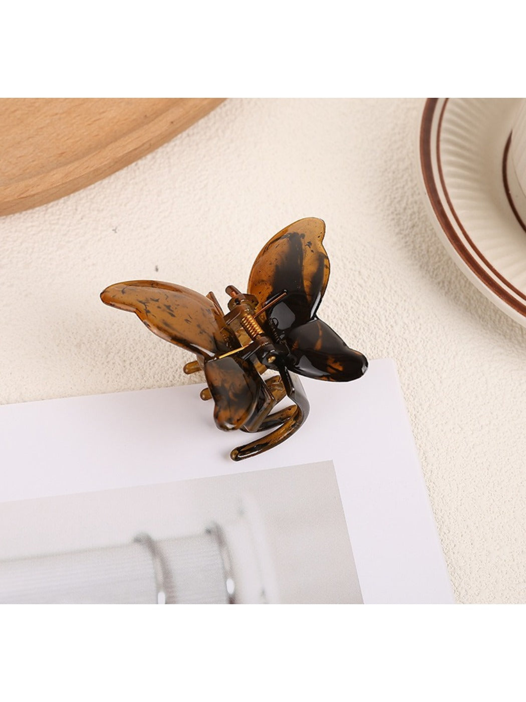 Beau - Retro Butterfly Shaped Hair Clip