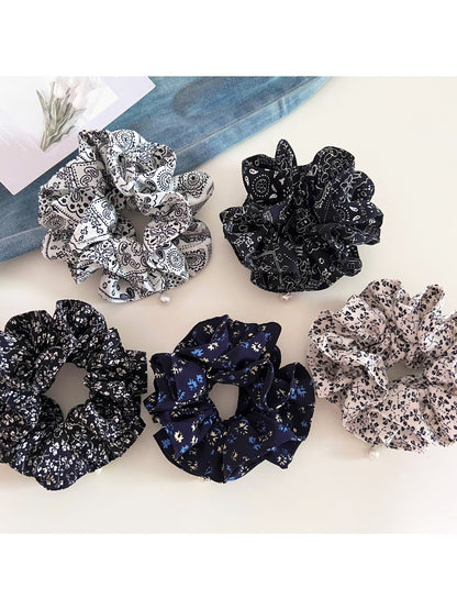 Gifty - Navy Blue Ditsy Floral Hair Tie