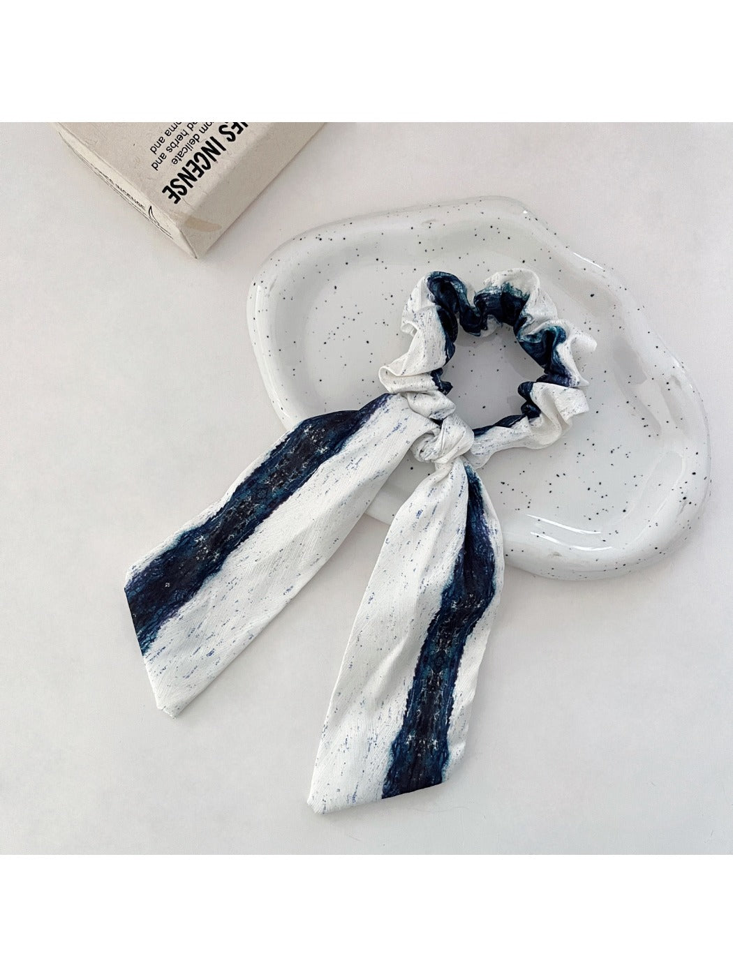 Gifty - Vintage Style Hair Ties for Women Bun Accessories