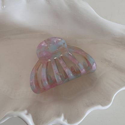 Beau - Openwork Fan Shaped Claw Clip