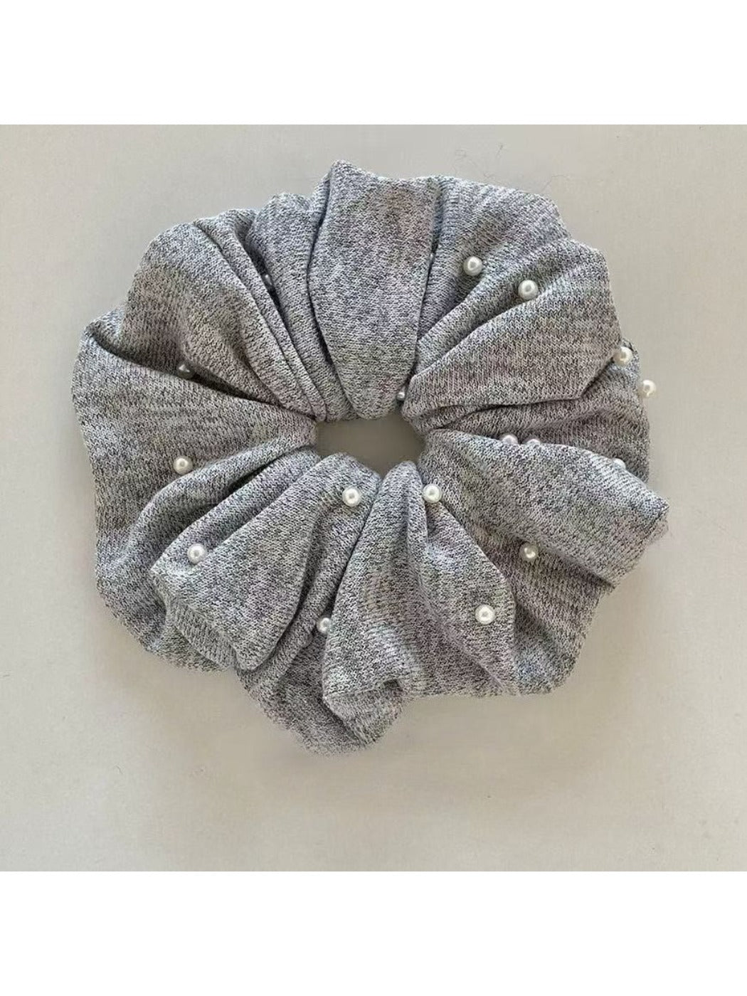 Gifty - Elegant Minimalist Gray Scrunchie