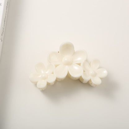 Beau - Marbled Three Flower Petal Claw Hair Clip