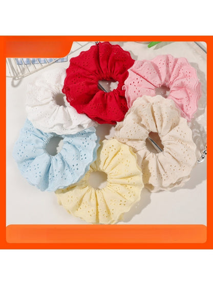 Gifty - Cream Colored Lace Hair Loop