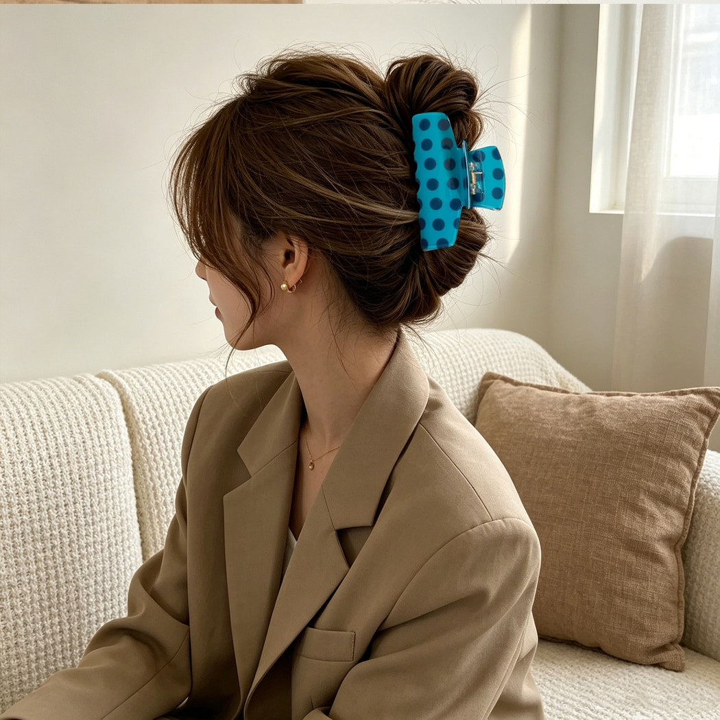 Beau - Simple Sweet Polka Dot Claw Clip