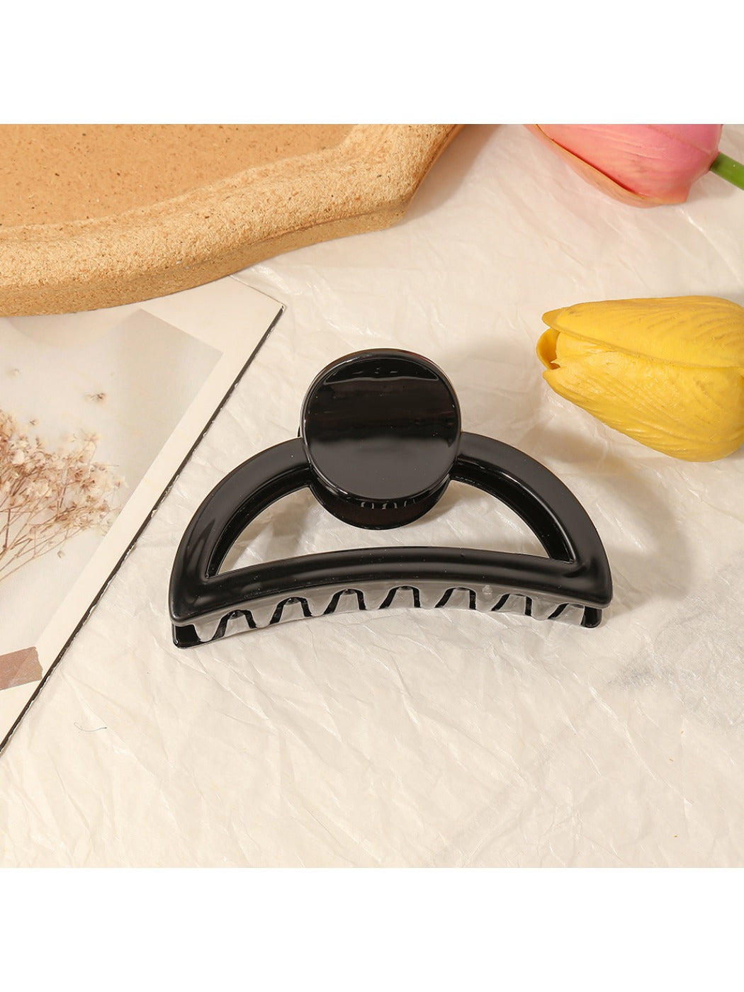 Beau - Premium Hollowed-Out Claw Clip