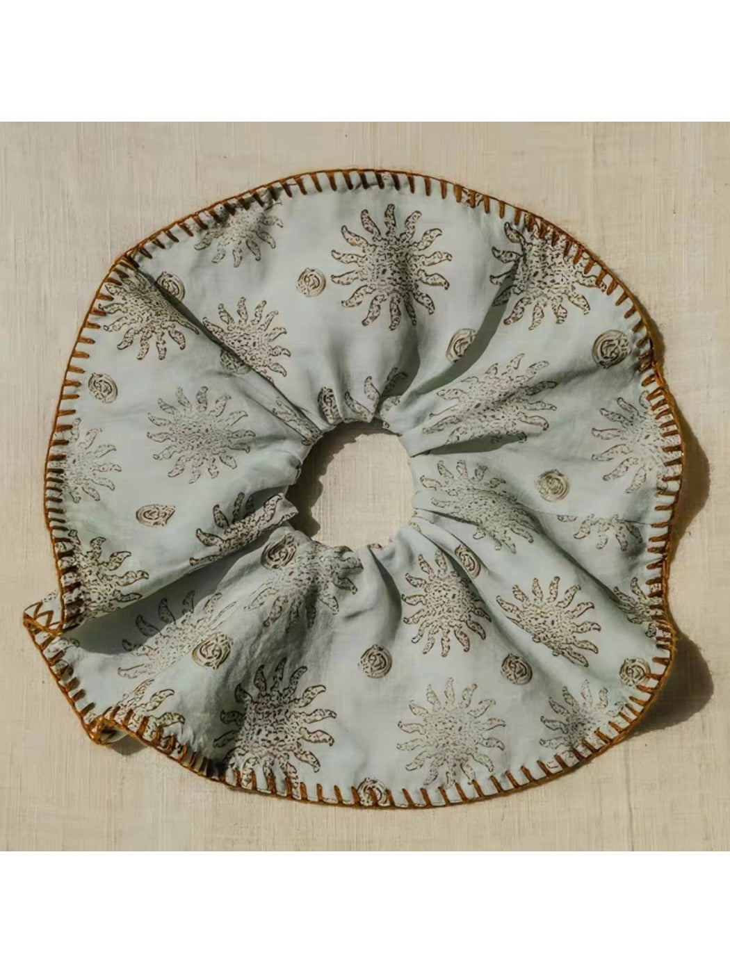 Gifty - Vintage Wave Hair Ring